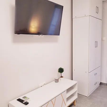 Studio Luxe By Goldenland